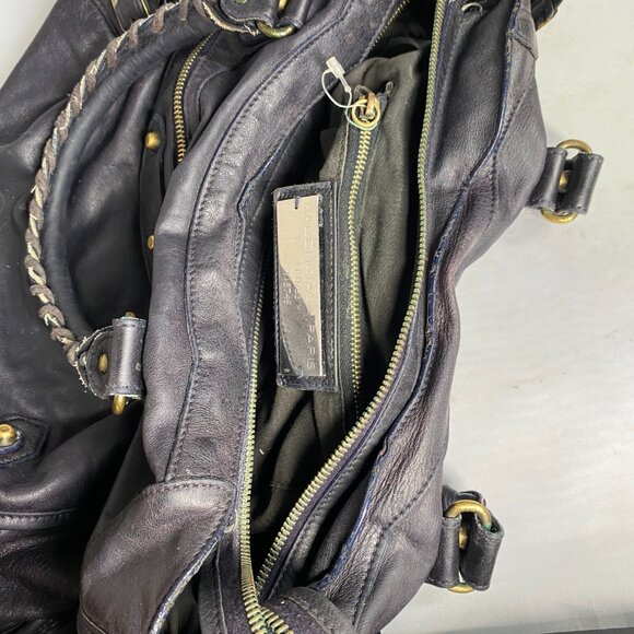 Balenciaga medium classic City Bag in Black Leather strap - Picture 9 of 11